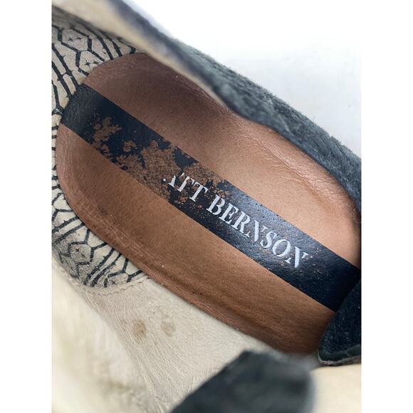 Matt Bernson Women's Size 9.5 Peep Toe Heeled Boot Bootie Black Suede Leather - Picture 4 of 7